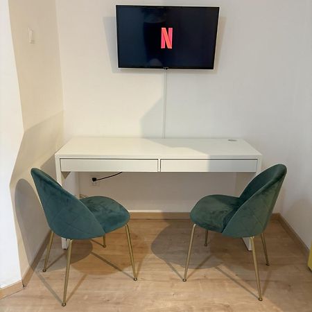 Tiny Studio Quinet Букурещ Екстериор снимка