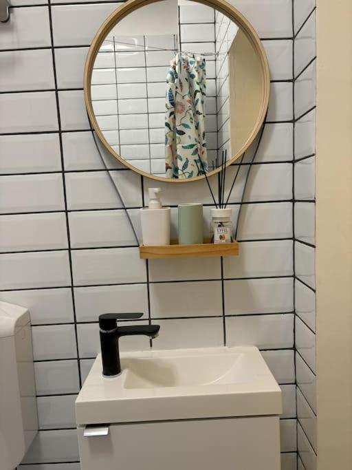 Tiny Studio Quinet Букурещ Екстериор снимка